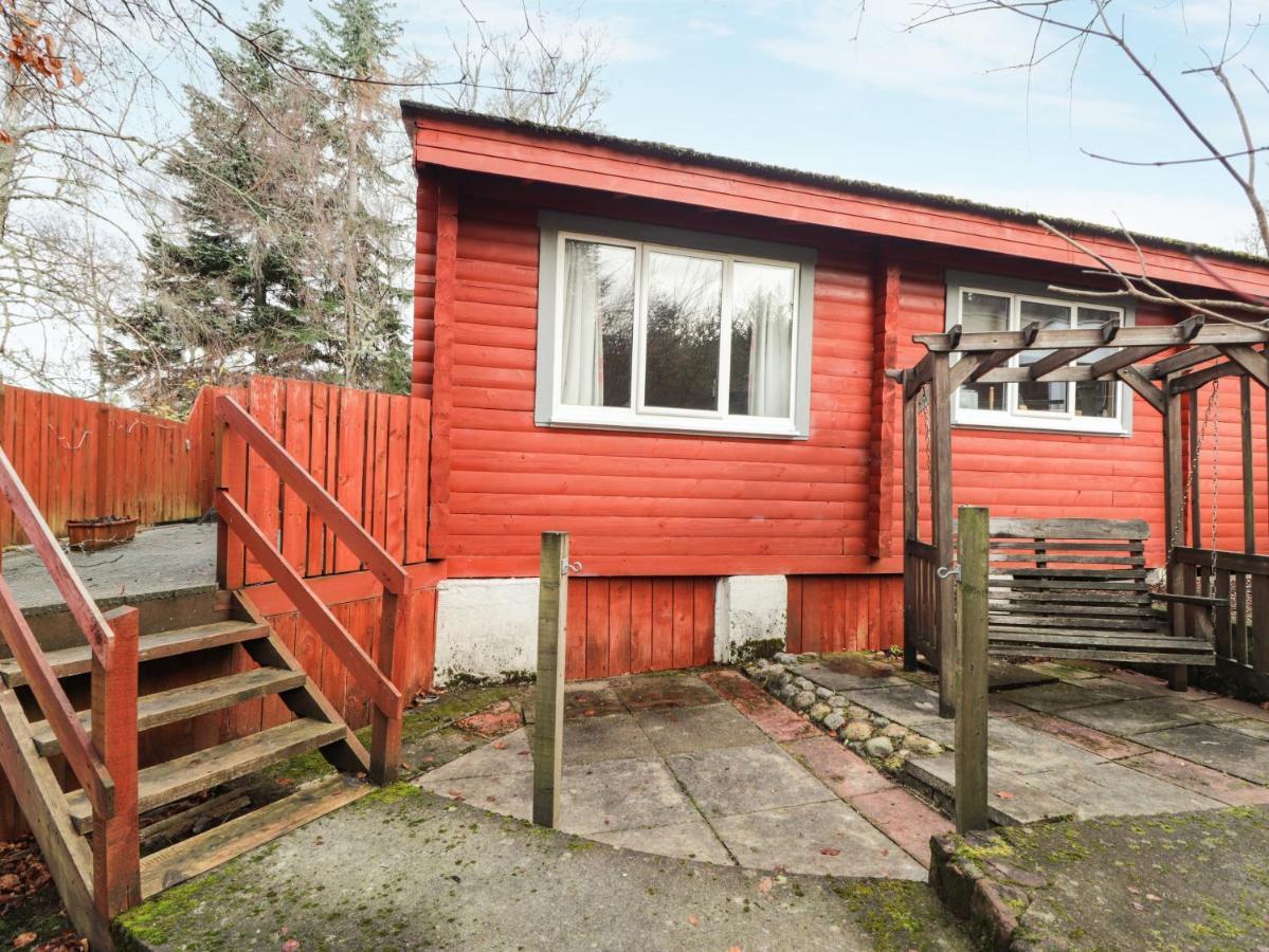 Spruce Lodge Strathpeffer Exterior photo
